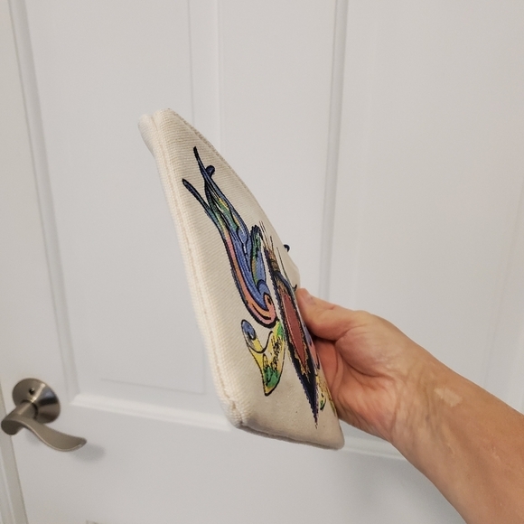 BRIGHTON 2019 Love Of Art Canvas Multi-Color Zipper Pouch/Cosmetic Bag - Picture 5 of 5